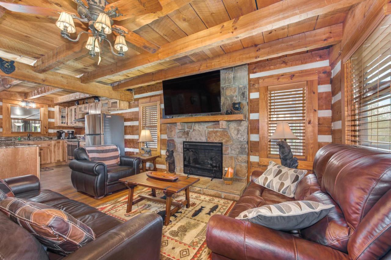 Friendly Bear Two Villa Sevierville Exterior photo